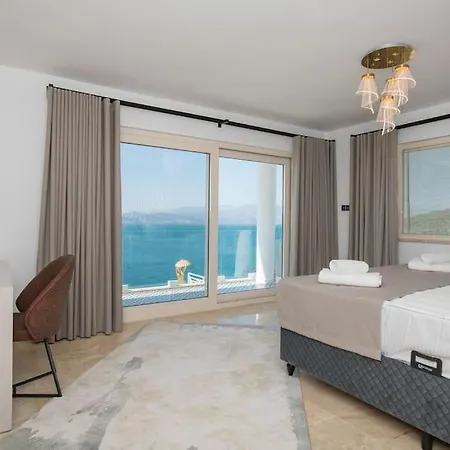 Villa Front Super Vılla Boss 1