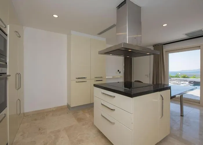 Front Super Vılla Boss 1