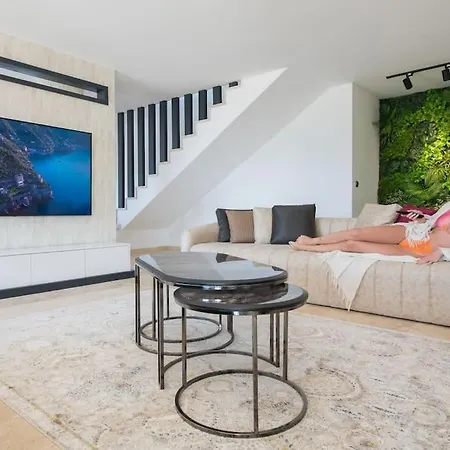 Front Super Boss 1 博德鲁姆