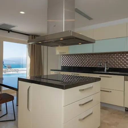 빌라 Front Super Boss 1 *