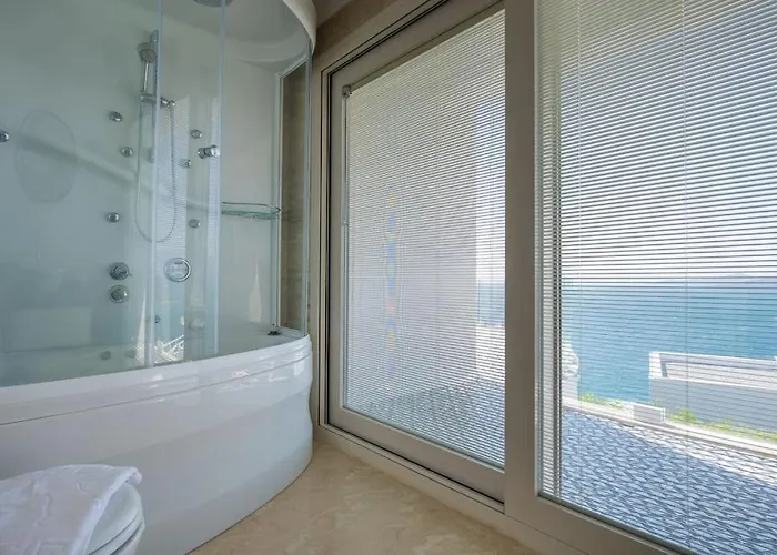 Front Super Boss 1 Bodrum