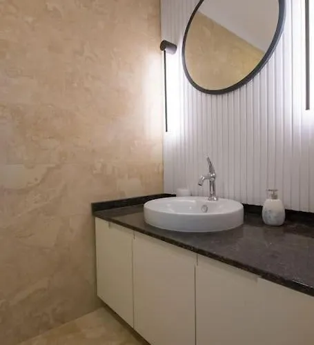 Front Super Boss 1 Villa