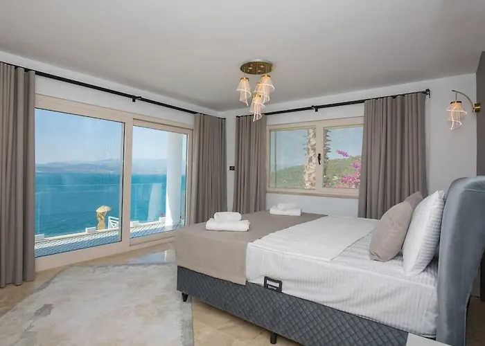 Front Super Boss 1 *